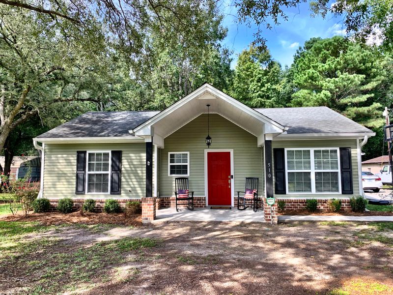 510 Horne St, Moncks Corner, SC 29461