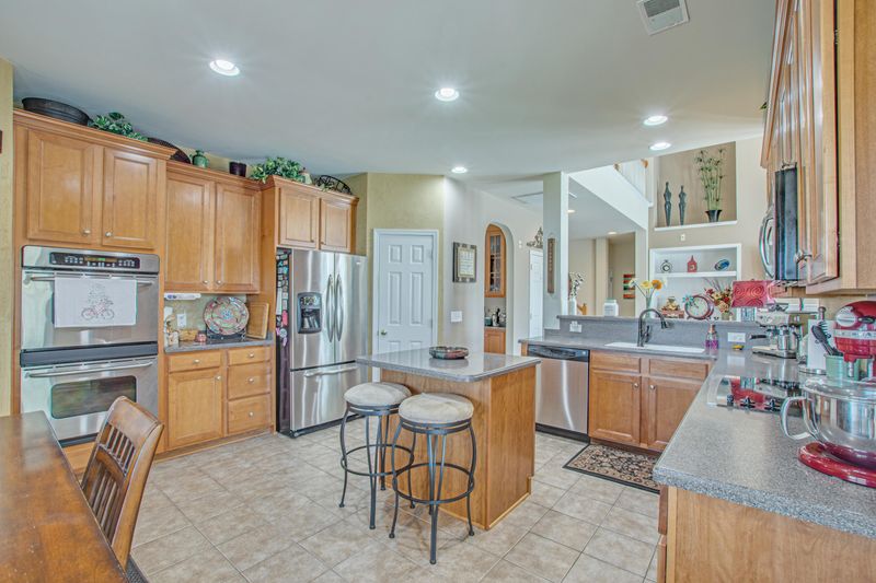 419 Crystal Oaks Ln, Moncks Corner, SC 29461