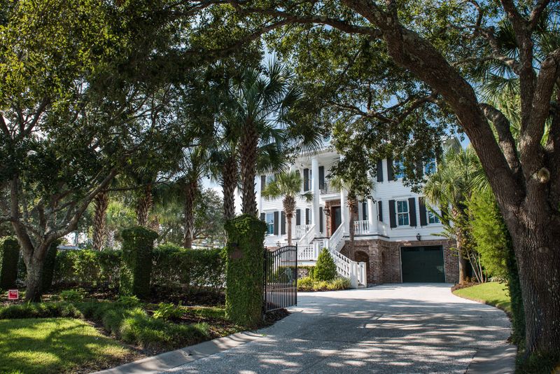 206 Haddrell St, Mount Pleasant, SC 29464