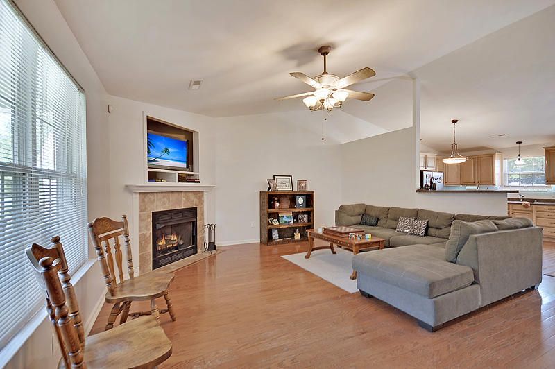 230 Ruby St, Summerville, SC 29486