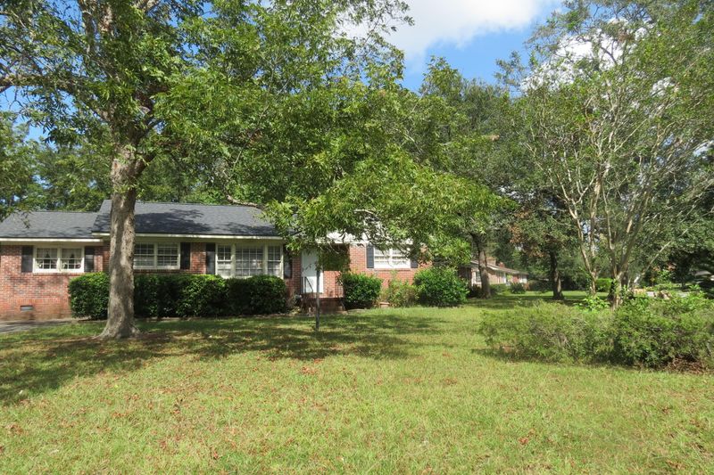 804 Browning Rd, Charleston, SC 29407