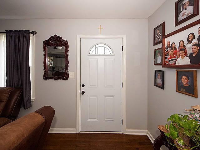 211 Birch Ave, Goose Creek, SC 29445