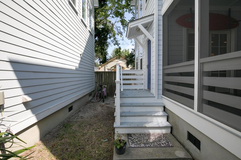 79 Grove St #4, Charleston, SC 29403