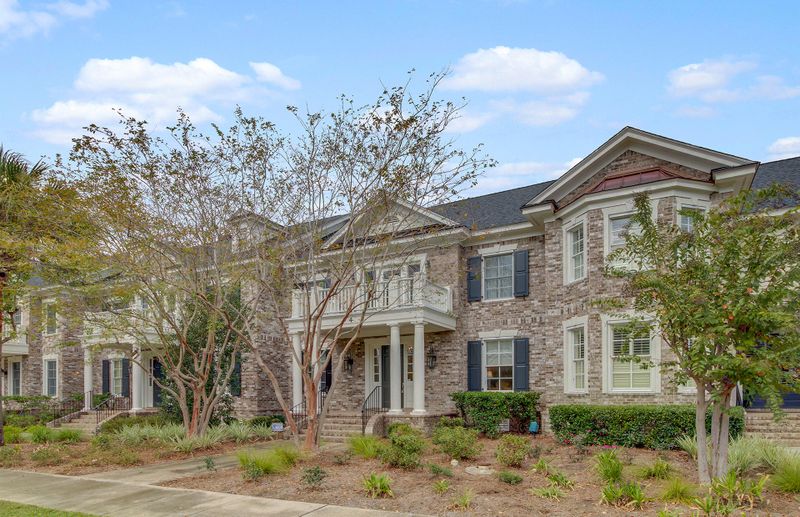 4 Grove Ln, Daniel Island, SC 29492
