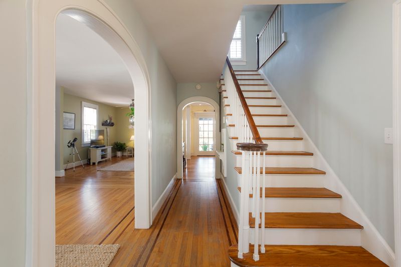 316 Grove St, Charleston, SC 29403