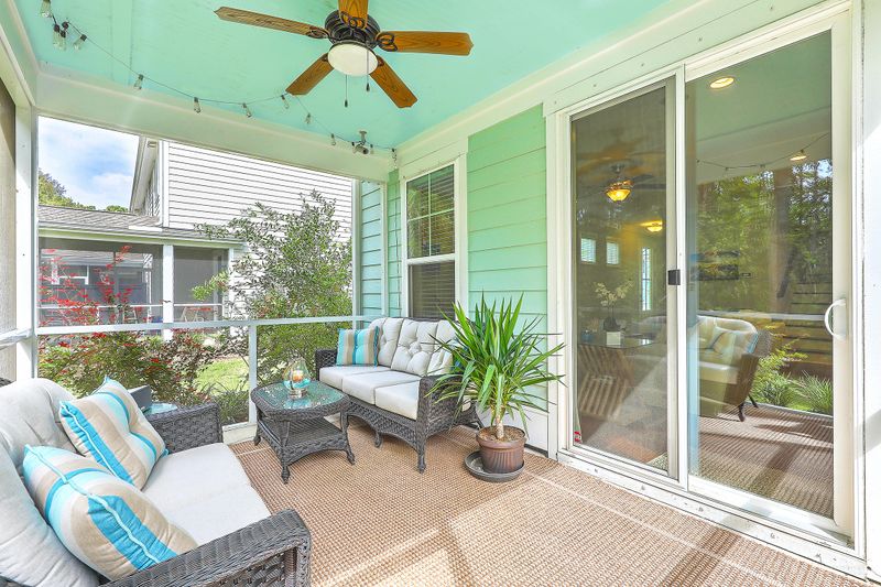 2145 Oyster Reef Ln, Mount Pleasant, SC 29466