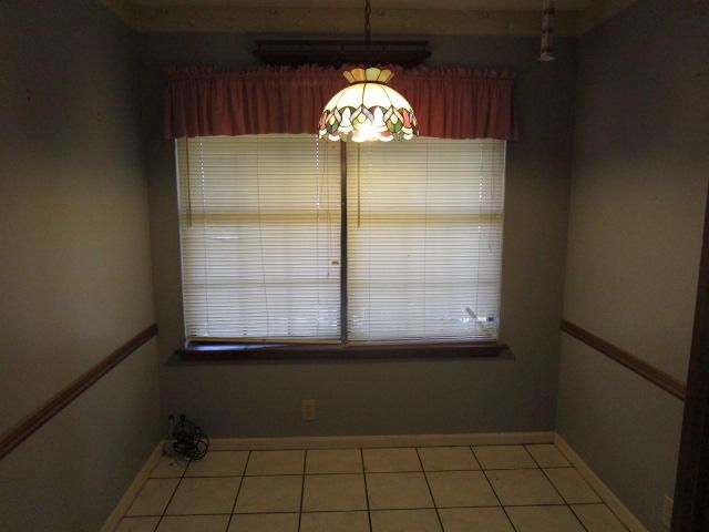 8305 Pleasant Ridge Dr, North Charleston, SC 29420