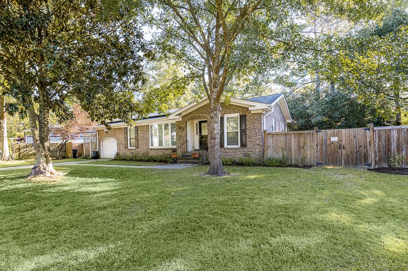 203 Mary Celestia Dr, Summerville, SC 29483