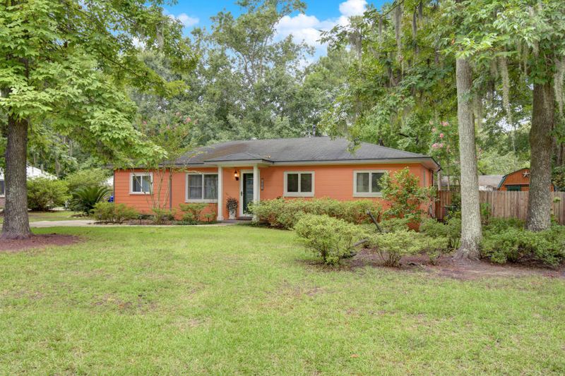 803 Trent St, Charleston, SC 29414