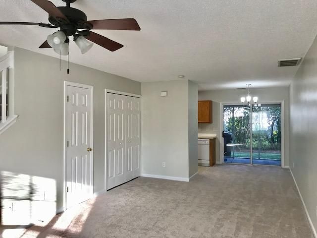 102 Elm Hall Cir, Summerville, SC 29483