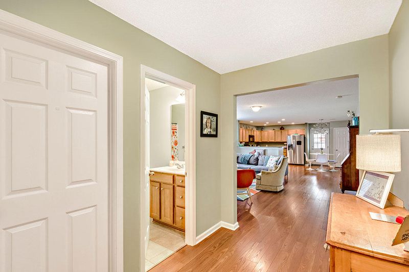 630 Silver Moss Dr, Moncks Corner, SC 29461