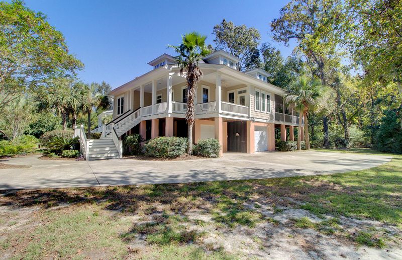 2904 Old Tavern Ct, Mount Pleasant, SC 29466