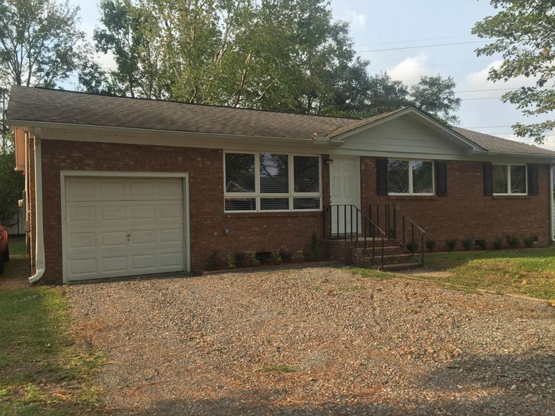 4230 Paramount Dr, Charleston, SC 29405