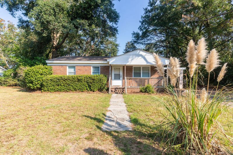 1744 Gilbert St, Charleston, SC 29412
