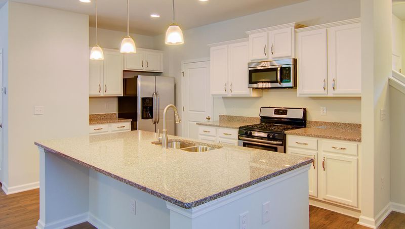 325 Mincy St, Moncks Corner, SC 29461