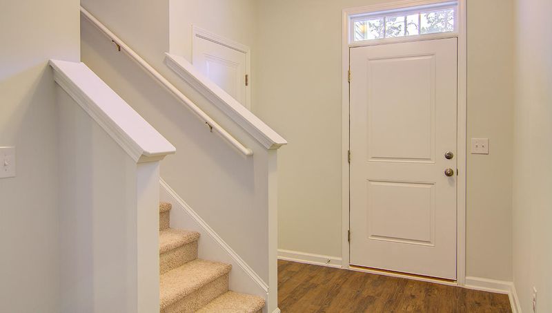 325 Mincy St, Moncks Corner, SC 29461