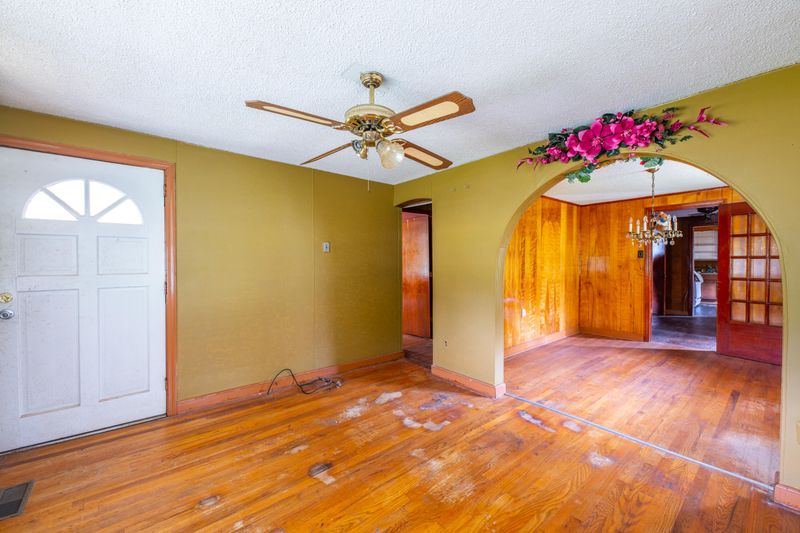 1911 Gumwood Blvd, North Charleston, SC 29406