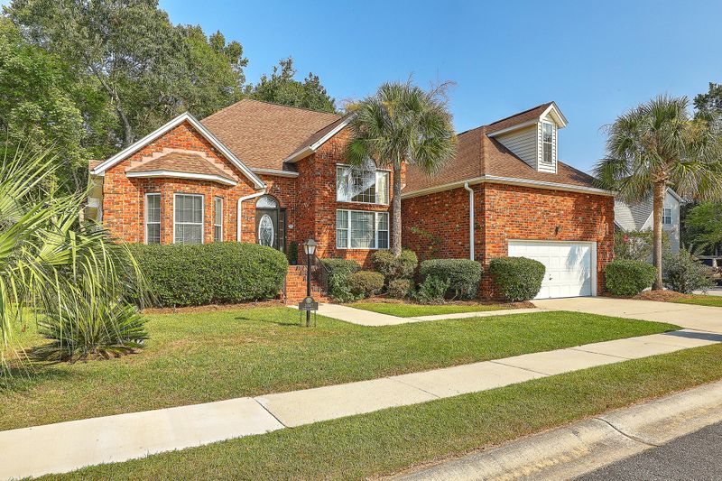 1047 Bidwell Cir, Charleston, SC 29414