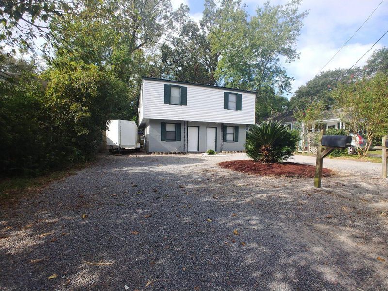 212 Hickory St, Charleston, SC 29407