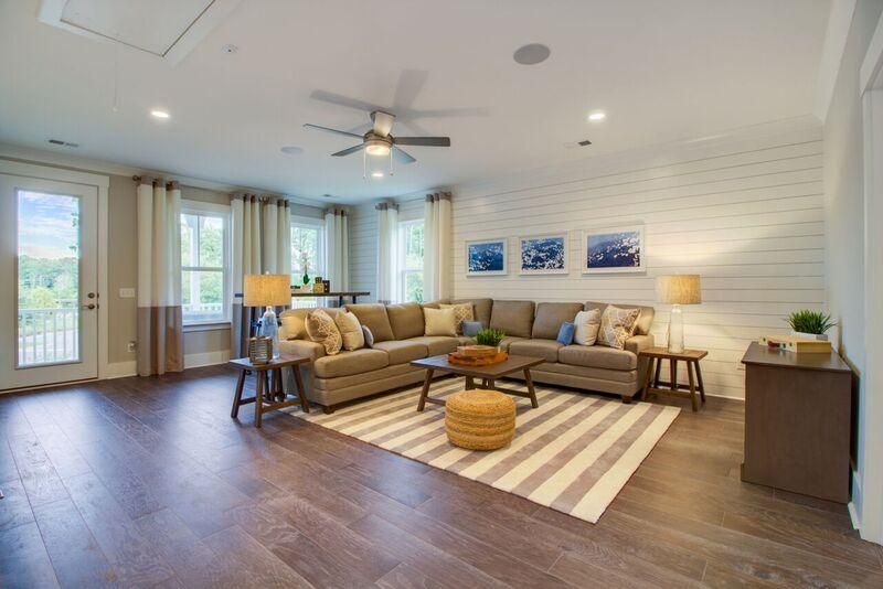 654 Van Buren Dr, Summerville, SC 29486