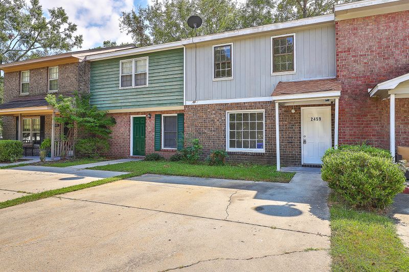 2459 Realm St, North Charleston, SC 29406