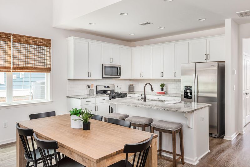 413 Stoneleigh Ln, Moncks Corner, SC 29461