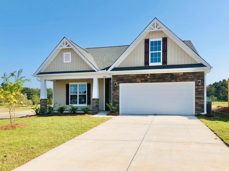 401 Brookgreen Dr, Moncks Corner, SC 29461