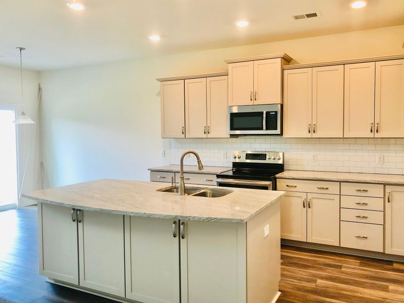 402 Brookgreen Dr, Moncks Corner, SC 29461