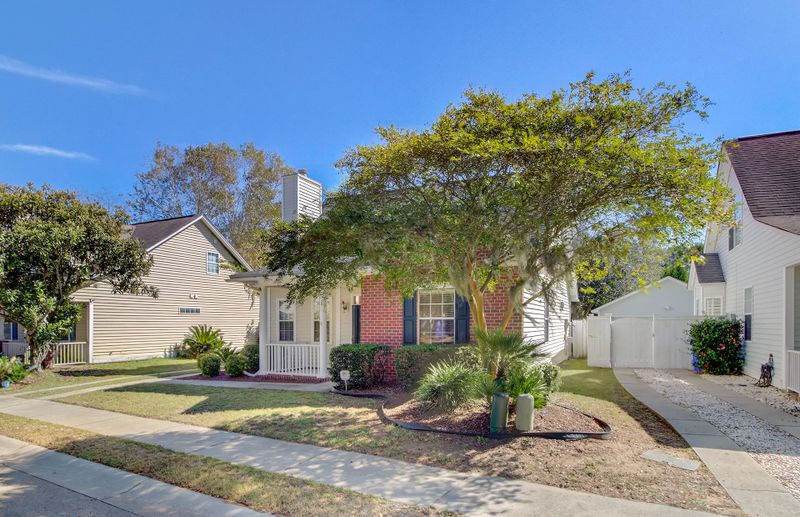 2417 Fulford Ct, Mount Pleasant, SC 29466