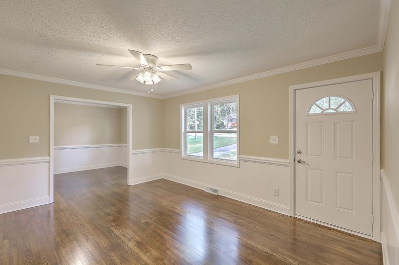 206 Live Oak Rd, Summerville, SC 29485
