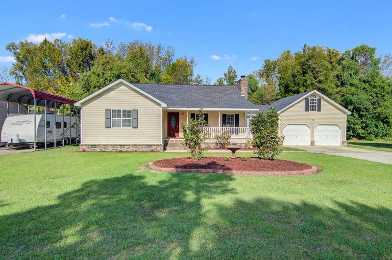 1621 Cedar Ave, Moncks Corner, SC 29461