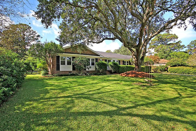 1825 Chelwood Cir, Charleston, SC 29407