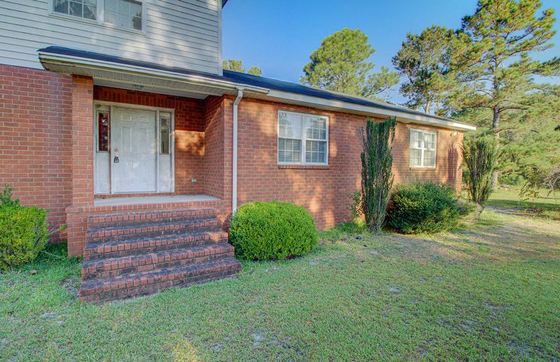 1117 Peru Rd, Saint Stephen, SC 29479