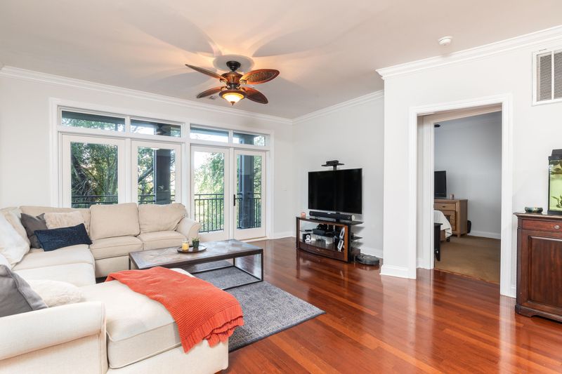 21 George St #205, Charleston, SC 29401
