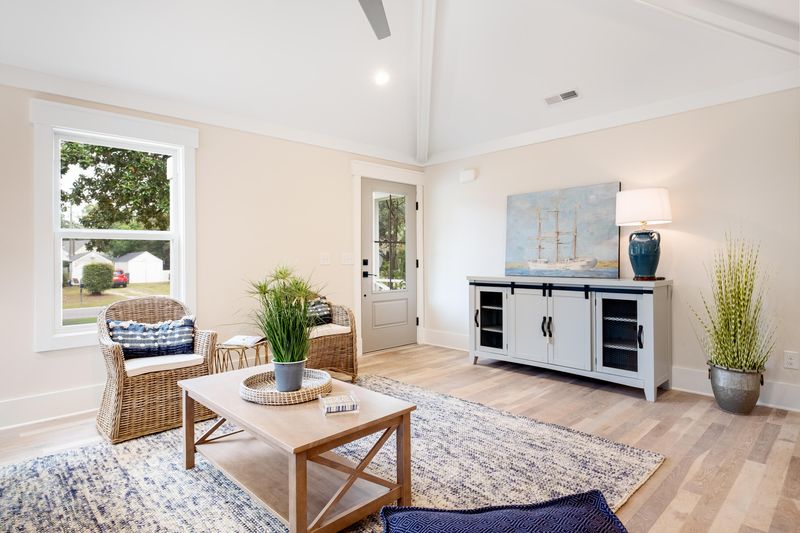 4713 Marlboro Pl, North Charleston, SC 29405