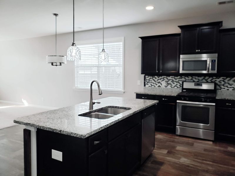 216 Brunners Ln, Moncks Corner, SC 29461