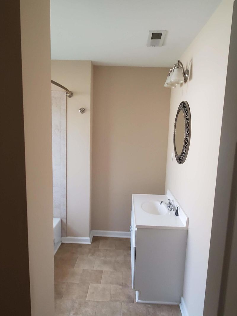 2188 Helm Ave, North Charleston, SC 29405