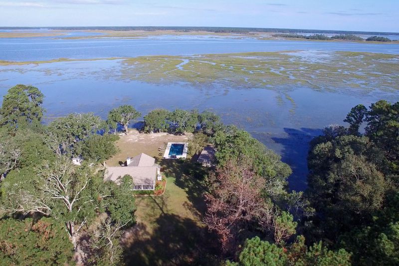 6960 Bears Bluff Rd, Wadmalaw Island, SC 29487