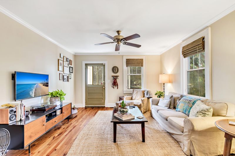 824 Castle Ave, Charleston, SC 29407