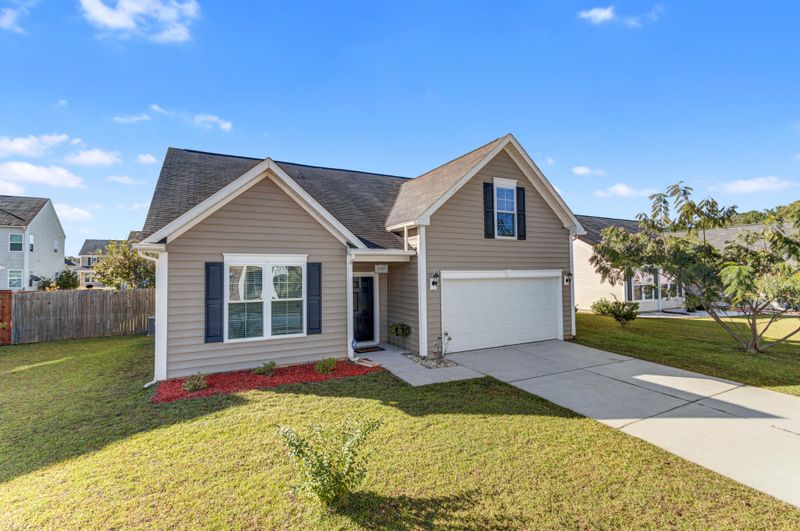 209 Urbano Ln, Goose Creek, SC 29445