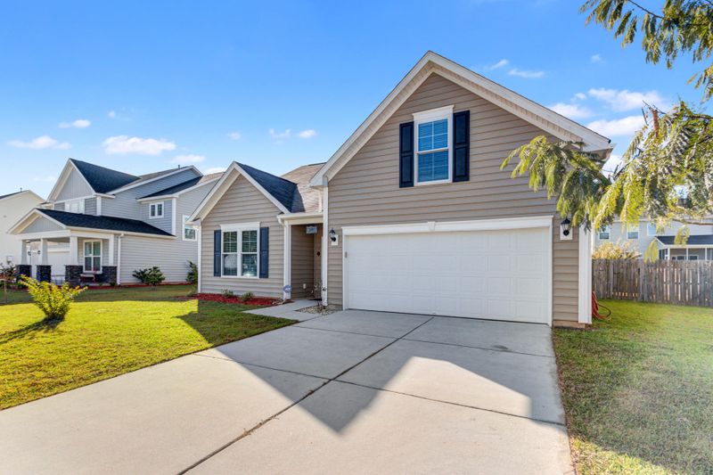 209 Urbano Ln, Goose Creek, SC 29445