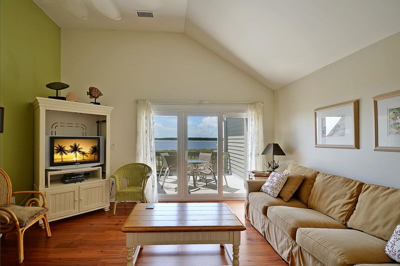 1328 Pelican Watch, Seabrook Island, SC 29455