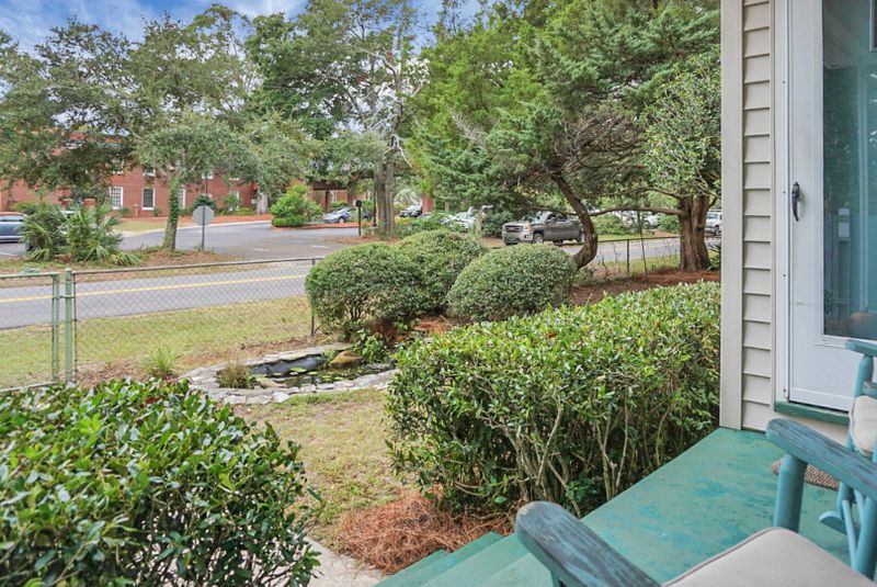 1424 Moultrie St, Mount Pleasant, SC 29464