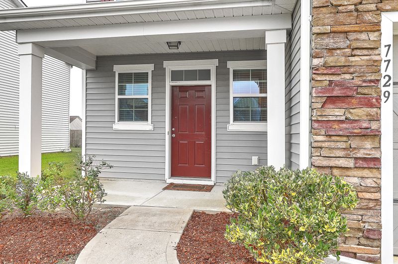 7729 Kinston St, North Charleston, SC 29418