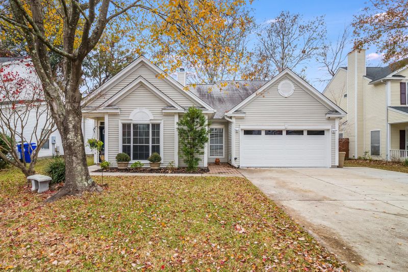 1951 Treebark Dr, Charleston, SC 29414