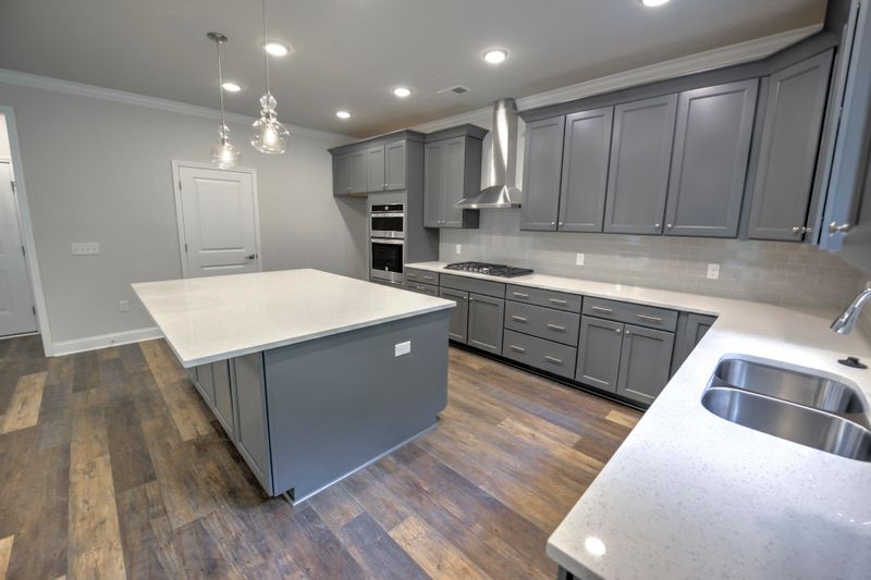 257 Carolinian Dr, Summerville, SC 29485