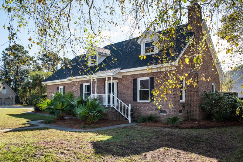 648 Oak Marsh Dr, Mount Pleasant, SC 29464