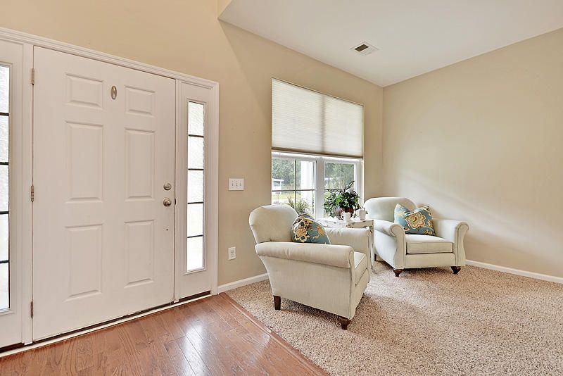 2922 Shadow Ln, North Charleston, SC 29406