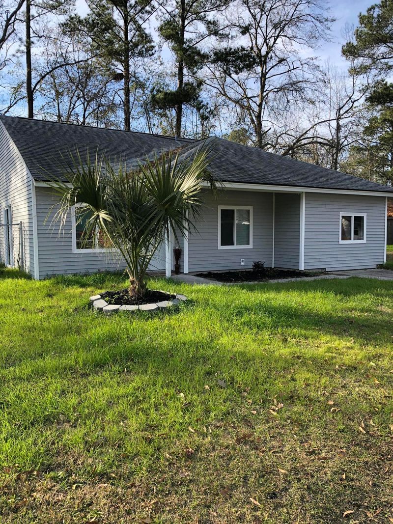 157 Robert Dr, Ladson, SC 29456