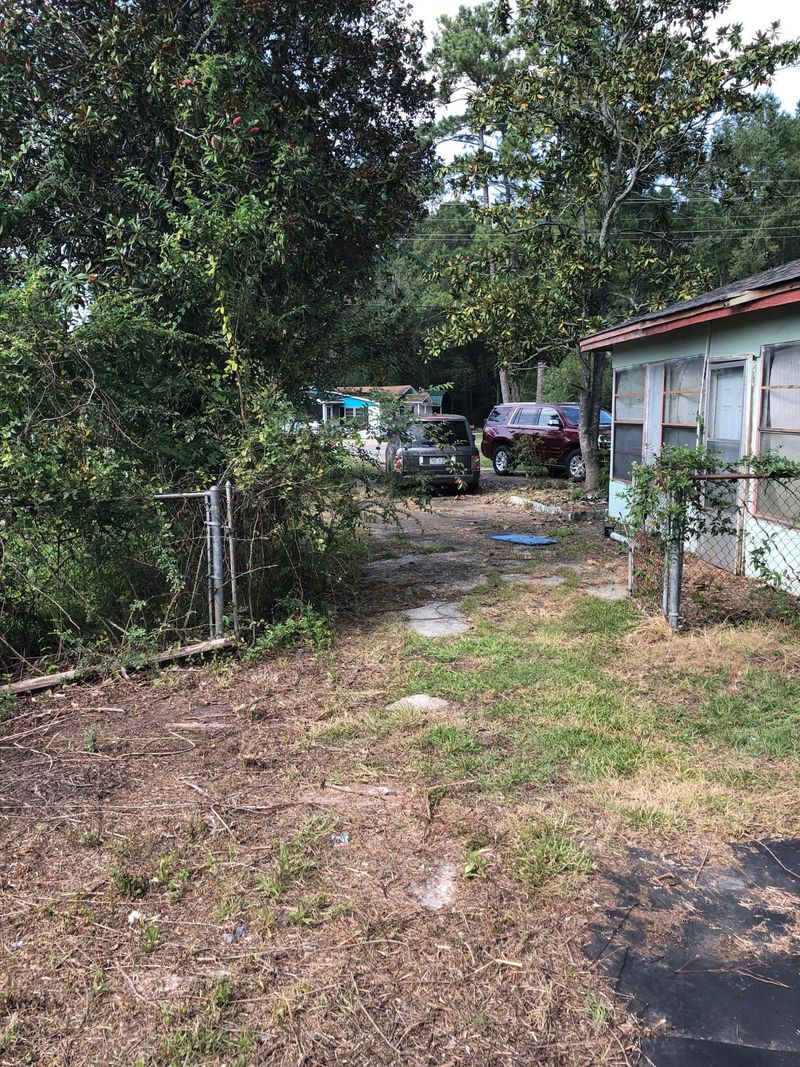 140 Howe Hall Rd, Goose Creek, SC 29445